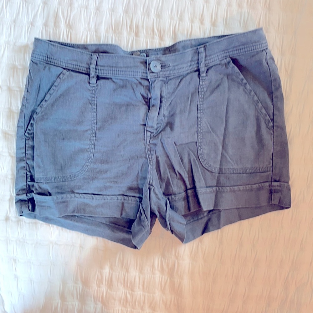 Linen blend shorts